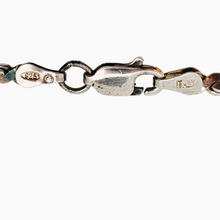 Afbeelding in Gallery-weergave laden, Vintage hanger in 925 zilver bezet met barnsteen en zijn zilveren ketting