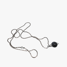 Afbeelding in Gallery-weergave laden, Collier New Age en argent 925, boule en goldstone bleue et cristaux, années 1990-2000