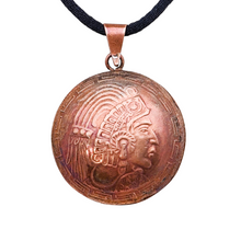 Load image into Gallery viewer, Pendentif aztèque en cuivre repoussé, Mexique, vers 1950-1970 Le Charme des Violettes - Brocante en ligne