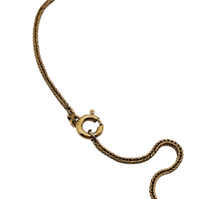 Afbeelding in Gallery-weergave laden, Pendentif "Poisson" en serpentine et sa chaîne en métal doré, années 1960-1980 Le Charme des Violettes - Brocante en ligne