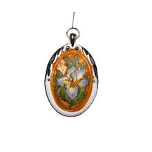 Afbeelding in Gallery-weergave laden, Pendentif Art nouveau en porcelaine, motif à l'iris, années 1900