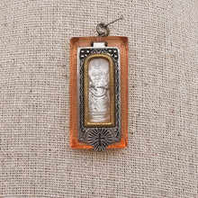 Charger l'image dans la galerie, Pendentif sanctuaire de poche Art déco, Tchécoslovaquie, années 1920-1930