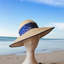 Afbeelding in Gallery-weergave laden, Chapeau de paille vintage et foulard en soie