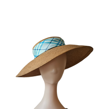 Load image into Gallery viewer, Chapeau-Capeline New Look en paille et foulard vintage, années 1950