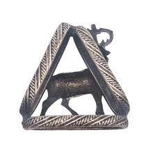 Afbeelding in Gallery-weergave laden, Pince à foulard vintage Saint Hubert et son cerf, années 1950-1970 Le Charme des Violettes - Brocante en ligne