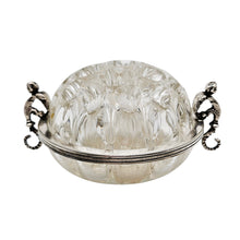 Load image into Gallery viewer, Pique-fleurs vase VMC Reims en verre moulé-pressé et métal argenté à angelots – France, vers 1930-1950 Le Charme des Violettes - Brocante en ligne