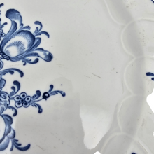 Load image into Gallery viewer, Boch La Louvière. Fine earthenware dish with white and blue floral decoration, 19th century