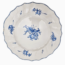 Load image into Gallery viewer, Boch La Louvière. Fine earthenware dish with white and blue floral decoration, 19th century