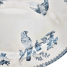 Charger l'image dans la galerie, Plat ovale en faïence de Longwy – décor à la mésange France, fin XIXe – début XXe siècle Le Charme des Violettes - Brocante en ligne