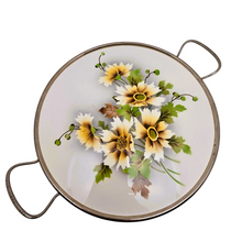 Charger l'image dans la galerie, Plat à tarte ou plateau en céramique à décor fleuri, années 1930-1940