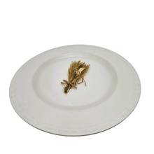 Load image into Gallery viewer, Petrus Regout, Plat de service rond en faïence de Maastricht, fin XIXè
