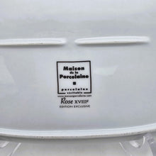 Charger l'image dans la galerie, Limoges, Maison de la Porcelaine, Rose XVIIIè, Plat à gâteau et sa pelle vintage en porcelaine aux roses