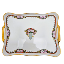 Charger l'image dans la galerie, Limoges, plateau Art déco en porcelaine au décor floral exclusif, vers 1925