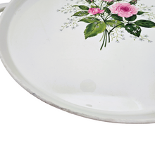 Load image into Gallery viewer, Plat à servir - plateau vintage en porcelaine aux roses, années 1970