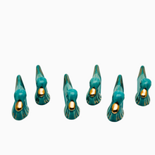 Load image into Gallery viewer, Ensemble de 6 porte-couteaux en céramique turquoise et dorée, années 1950 Le Charme des Violettes - Brocante en ligne