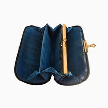 Charger l'image dans la galerie, Porte-monnaie de sac en écaille et laiton, Belle Époque France, fin XIXᵉ – tout début XXᵉ siècle