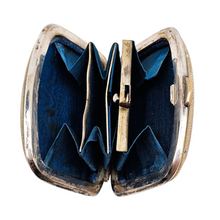 Charger l'image dans la galerie, Porte-monnaie monogrammé en nacre et métal argenté, fin XIXᵉ - début XXᵉ siècle