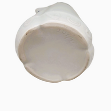 Load image into Gallery viewer, Pot à eau Art nouveau en porcelaine blanche à décor de myosotis, années 1900