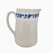 Load image into Gallery viewer, Pot à eau Art nouveau en porcelaine blanche à décor de myosotis, années 1900