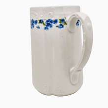 Load image into Gallery viewer, Pot à eau Art nouveau en porcelaine blanche à décor de myosotis, années 1900
