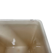 Afbeelding in Gallery-weergave laden, Nimy, Sarreguemines en Urbach Frères. Diverse huishoudpotten van aardewerk met kleine blauw-witte ruitjes