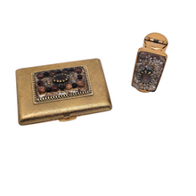 Load image into Gallery viewer, Poudrier, rouge à lèvres et pilulier coordonnés de la Maison Emrich, années 1940-1950