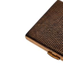 Afbeelding in Gallery-weergave laden, Poudrier vintage en imitation lézard, années 1950