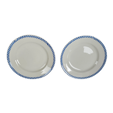 Charger l'image dans la galerie, Sarreguemines. Paire de compotiers en faïence avec un liseré à damier bleu et blanc, fin XIXè