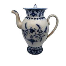 Load image into Gallery viewer, Saxe BF - Directoire coffee maker in fine porcelain, white and blue immortel decoration