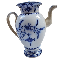 Load image into Gallery viewer, Saxe BF - Directoire coffee maker in fine porcelain, white and blue immortel decoration