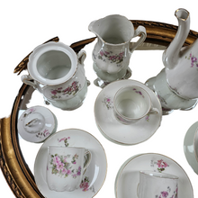 Afbeelding in Gallery-weergave laden, Vintage gebloemd porseleinen mokka servies