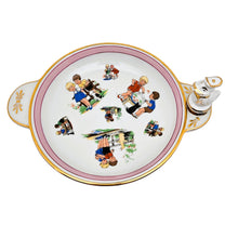 Load image into Gallery viewer, Charmant service pour bébé en porcelaine de Limoges – assiette chauffante et tasse – décor enfantin, années 1950 Le Charme des Violettes - Brocante en ligne