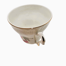 Afbeelding in Gallery-weergave laden, Suite de 6 tasses à café et sous-tasses vintage en porcelaine fleurie