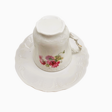 Afbeelding in Gallery-weergave laden, Suite de 6 tasses à café et sous-tasses vintage en porcelaine fleurie