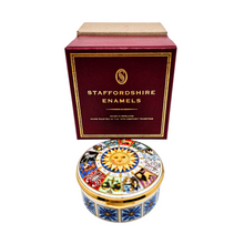 Load image into Gallery viewer, Staffordshire Enamels, Boîte en porcelaine émaillée « Zodiaque », années 1970-1980 Le Charme des Violettes - Brocante en ligne