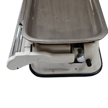 Load image into Gallery viewer, Stube. Vintage household scale
