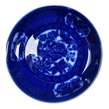 Charger l'image dans la galerie, Petrus Regout, Maastricht, fin XIXème. Tasse à soupe et sous-tasse en porcelaine.