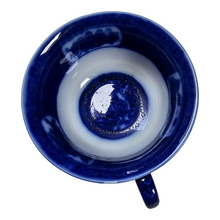 Charger l'image dans la galerie, Petrus Regout, Maastricht, fin XIXème. Tasse à soupe et sous-tasse en porcelaine.