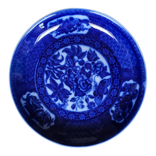 Charger l'image dans la galerie, Petrus Regout, Maastricht, fin XIXème. Tasse à soupe et sous-tasse en porcelaine.