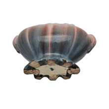 Load image into Gallery viewer, Jardinière en céramique vernissée rose et verte, début XXe