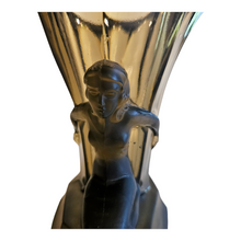 Charger l'image dans la galerie, Walther & Söhne, modèle Windsor. Vase Art déco d'époque.