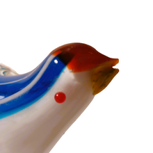 Charger l'image dans la galerie, Vase à l'oiseau en verre soufflé vintage Le charme des violettes - Brocante en ligne