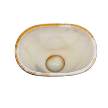Afbeelding in Gallery-weergave laden, Petit vase en opaline blanche à décor de violettes peint à la main – France, vers 1900 Le Charme des Violettes - Brocante en ligne