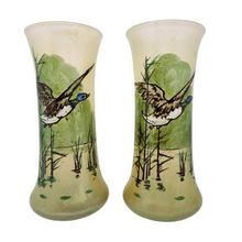 Load image into Gallery viewer, JEM (école Legras), paire de vases Art nouveau en verre émaillée Canards en vol, 1920-1940