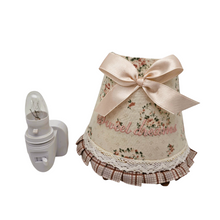 Load image into Gallery viewer, Veilleuse électrique vintage avec abat-jour en tissu fleuri brodé "Sweet dreams", années 1990