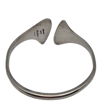 Load image into Gallery viewer, Hans Hansen. Scandinavian modernist bracelet in sterling silver