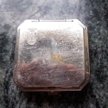 Load image into Gallery viewer, François Coty. Poudrier de sac Art déco Le charme des violettes - Brocante en ligne