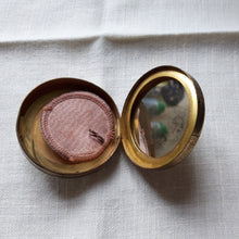 Charger l'image dans la galerie, François Coty. Poudrier de sac Art déco Le charme des violettes - Brocante en ligne