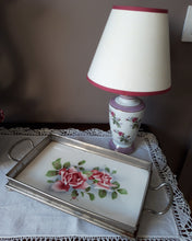 Load image into Gallery viewer, Plateau en céramique à motifs de roses, années 1920 Le charme des violettes - Brocante en ligne