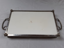 Load image into Gallery viewer, Plateau en céramique à motifs de roses, années 1920 Le charme des violettes - Brocante en ligne